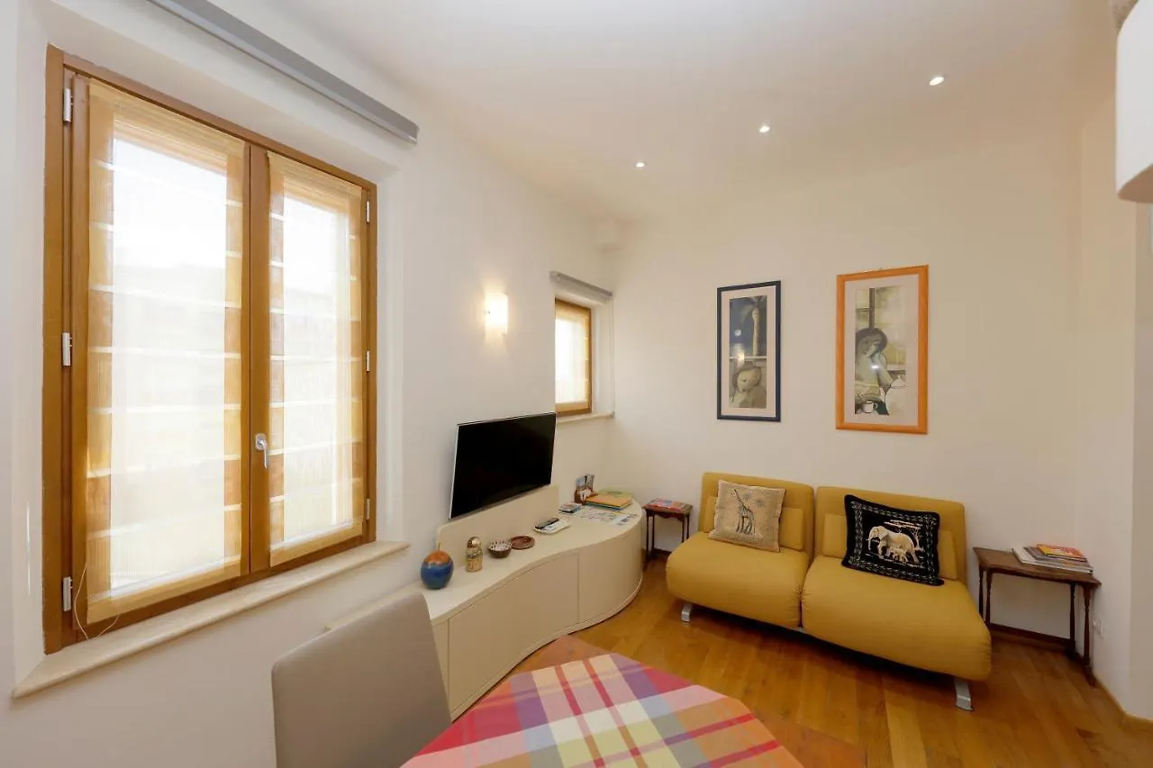 Siena Uptown - Sabrina'S Cozy Apartment Ιταλία